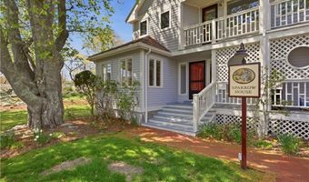 15 Hammersmith Rd 30A, Newport, RI 02840
