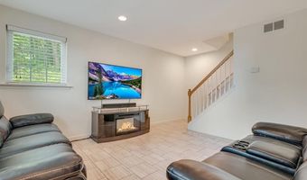 2545 S Albert St, Allentown, PA 18103