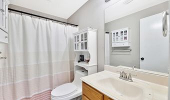 416 Country Hills Dr, Augusta, KS 67010