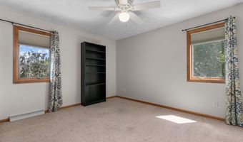 512 W ROLLING MEADOWS Ln, Appleton, WI 54913