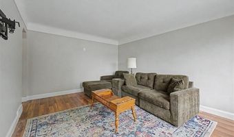 9952 Park Ave, Allen Park, MI 48101