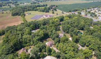 2850 Lee Marie Dr, Adrian, MI 49221
