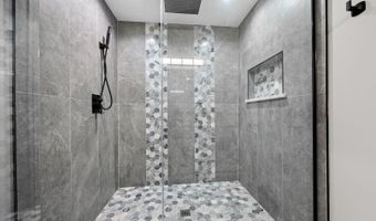 9704 Captains Dr, Algonquin, IL 60102
