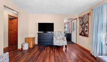 1900 OLDE CASALOMA Dr, Appleton, WI 54913