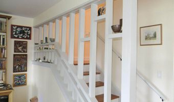 70 Mount Desert Dr, Bangor, ME 04401