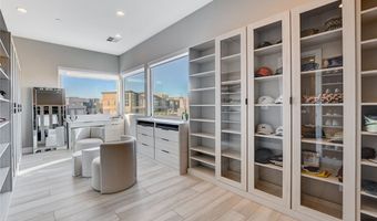 5289 Feathertop Dr, Las Vegas, NV 89135