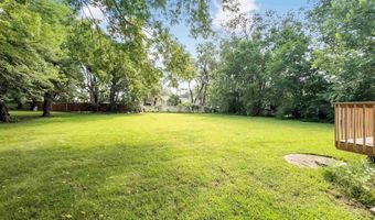 312 S 1st Ave, Brandon, SD 57005