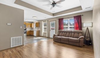 406 W Cline St, Aurora, MO 65605