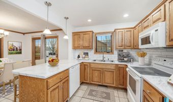 310 W 7th St, Tea, SD 57064