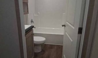 328 W. 53rd St 17, Anderson, IN 46013