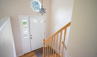 853 Main St, Acushnet, MA 02743
