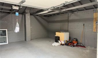 1766 Cranston St, Cranston, RI 02920