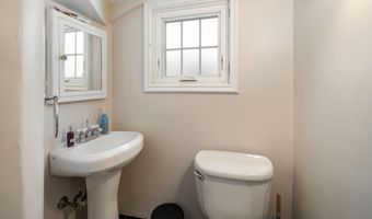 45 W Erie St, Albany, NY 12208