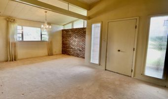 1915 N River Oaks Dr, Abbeville, LA 70510