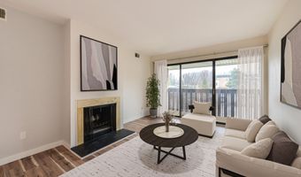 1265 S Maple Rd 305, Ann Arbor, MI 48103