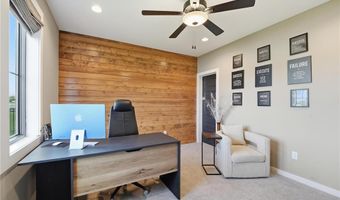 4261 Lakeshore Dr, Basehor, KS 66007