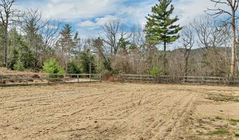 17 Croto Ln, Albany, NH 03818