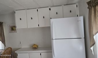 101 Juniper Dr, Barnegat, NJ 08005