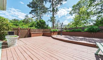 9 Cordova Dr, Absecon, NJ 08201