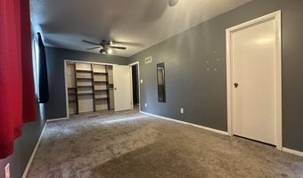 3250 E Douglas Ave, Des Moines, IA 50317