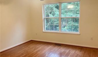 4312 Creek Rd, Allentown, PA 18104
