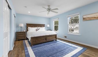 15 Brentwood Dr, Bayville, NJ 08721