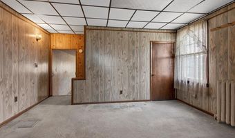 108 W 2ND St, Alburtis, PA 18011