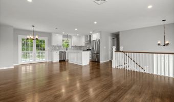12 Cel Bret Dr, Danbury, CT 06810