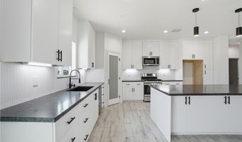 22819 Little Beaver Rd, Apple Valley, CA 92308