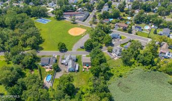 119 East Rd, Belford, NJ 07718
