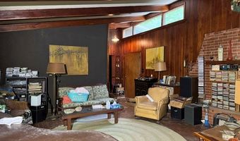1727 W Woodhill Dr, Ashland, OH 44805