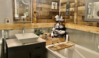 1718 N Socony St, Augusta, KS 67010