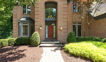 1544 Newport Creek Dr, Ann Arbor, MI 48103