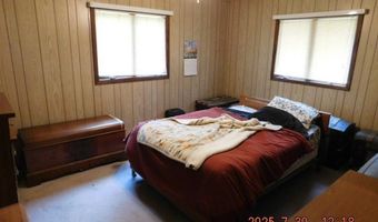 735 S Willson Dr, Altoona, WI 54720