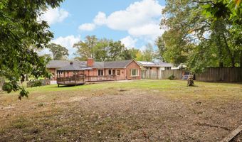 4100 DOWNING St, Annandale, VA 22003