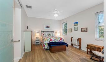 5335 CLOVER MIST Dr, Apollo Beach, FL 33572