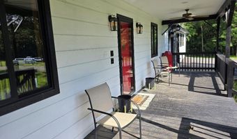 889 Old Grandview Rd, Beaver, WV 25813