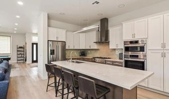 5150 Frost Ave, Carlsbad, CA 92008