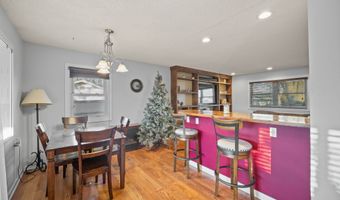 110 9th St SE, Altoona, IA 50009