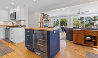 52 Chase Cir, Center Harbor, NH 03226