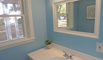 304 S PARKE St, Aberdeen, MD 21001