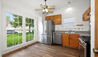 1081 Esther Dr, Columbus, OH 43207