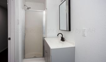 224 E WILLOW CREEK Dr, Amarillo, TX 79108