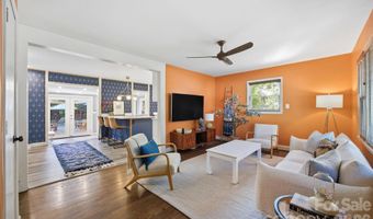 1941 Bentley Pl, Charlotte, NC 28205