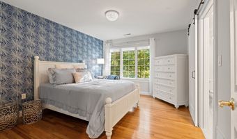 32 Bobby Jones Dr 32, Andover, MA 01810