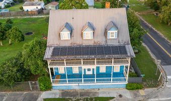 1748 Georgia St, Alford, FL 32420