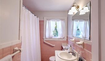 6 Woodbine St, East Providence, RI 02915