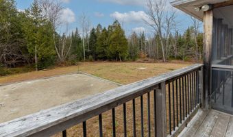 183 Skyline Rd, Bangor, ME 04401