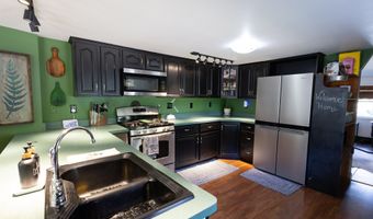 116 Pond St, Newton, NH 03858