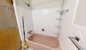 1257 Island Dr 203, Ann Arbor, MI 48105